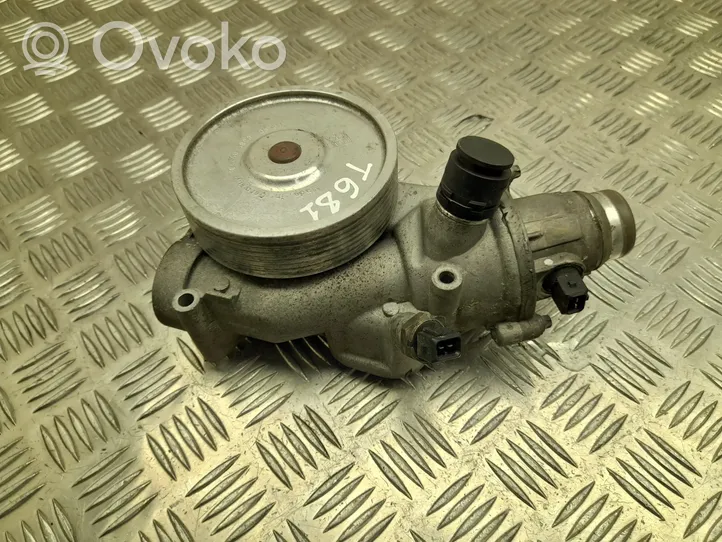 BMW 5 F10 F11 Pompa dell’acqua 7586885