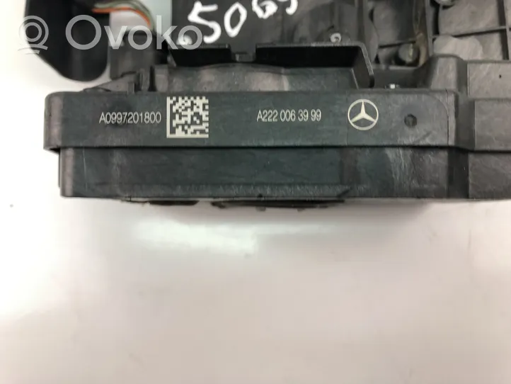 Mercedes-Benz C AMG W205 Aizmugurē slēdzene A2220063999