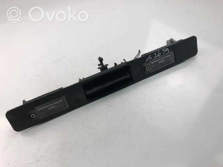 Volvo XC70 Lampa oświetlenia tylnej tablicy rejestracyjnej 9203101