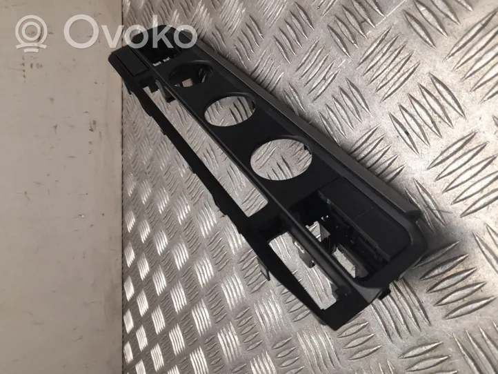 Volkswagen Crafter Balkis panelės tvirtinimo 7C0857212B