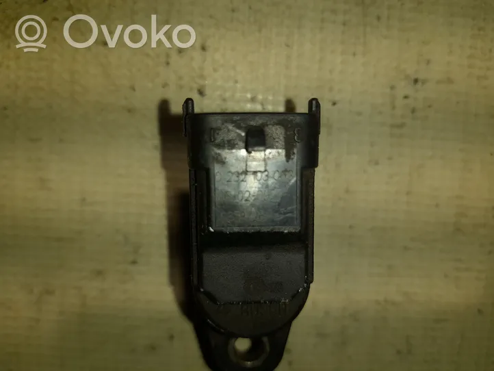 Volvo XC60 Venttiiliöljyn valvonta 8658726