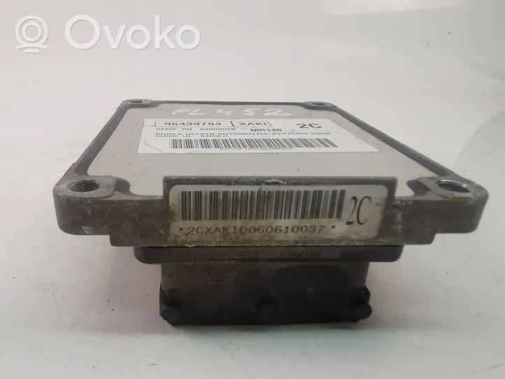 Chevrolet Rezzo Calculateur moteur ECU 96439784