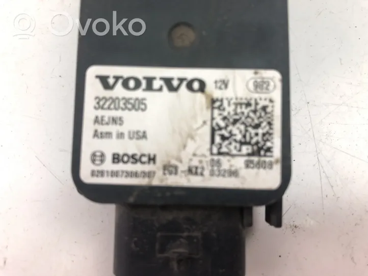 Volvo XC60 Sensore della sonda Lambda 32203505