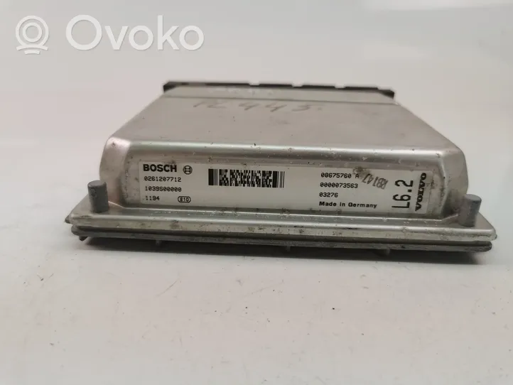 Volvo V70 Calculateur moteur ECU 08675760A