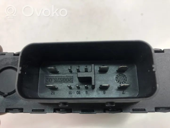 Audi Q3 8U Przetwornica napięcia / Moduł przetwornicy 8K0959663