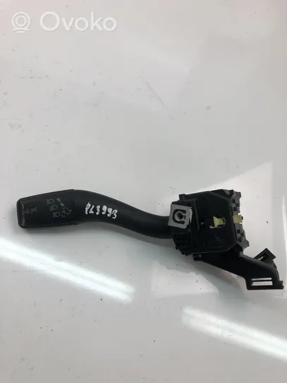 Audi TT TTS Mk2 Leva/interruttore dell’indicatore di direzione e tergicristallo 8P0953513C