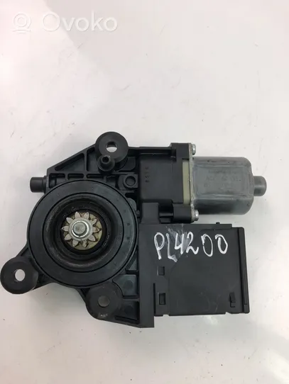 Renault Scenic III -  Grand scenic III Front door window regulator motor 827310166R