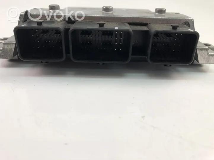 Volvo V50 Calculateur moteur ECU 30788961