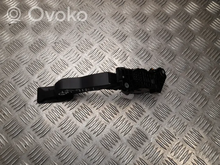 Ford Focus Accelerator throttle pedal JX619F836AC