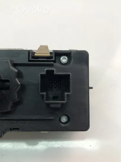 Volvo V70 Light switch 30739414