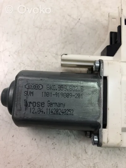 Audi Q3 8U Motorino alzacristalli della portiera anteriore 8K0959802B