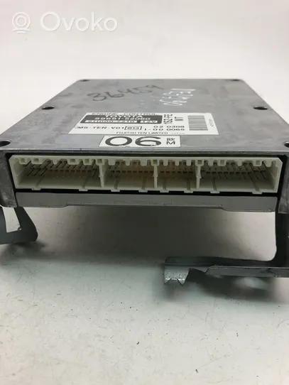 Toyota Yaris Sterownik / Moduł ECU 8966152060