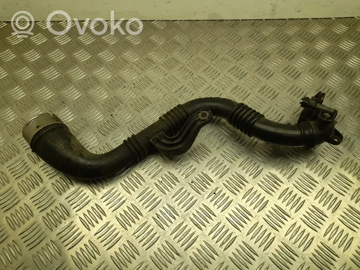 Nissan Qashqai Air intake hose/pipe 70565154