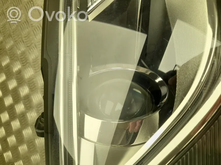 Audi Q5 SQ5 Lampa przednia 8R0941006A