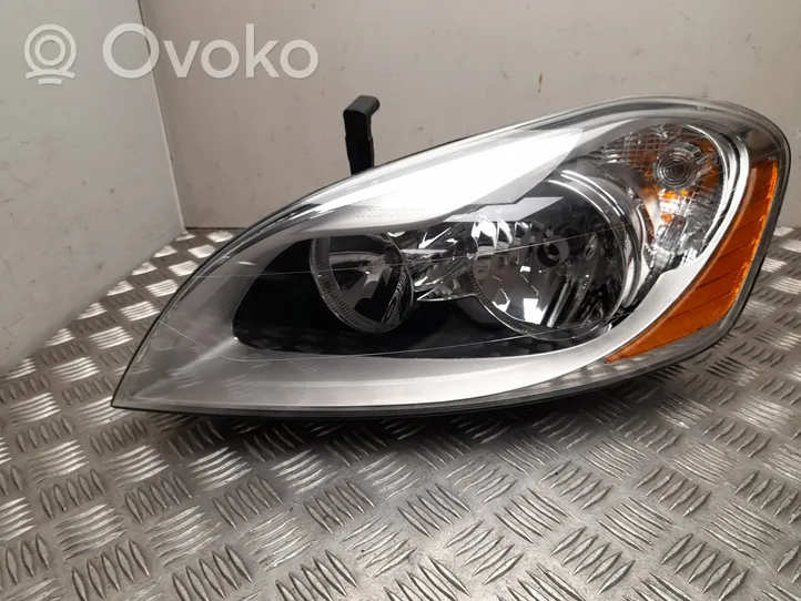 Volvo XC60 Headlight/headlamp 30763143