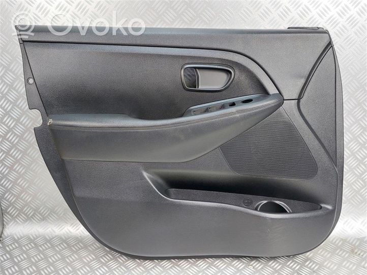 KIA Carens III Garniture de panneau carte de porte avant 82330-A4000