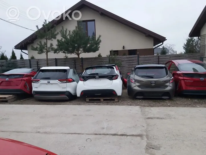 Toyota Aygo X Supporto/guarnizione in poliuretano espanso del parafango 