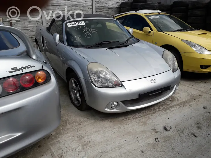 Toyota Celica T230 Pompa paliwa w zbiorniku 