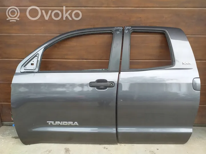 Toyota Tundra II Porte avant 