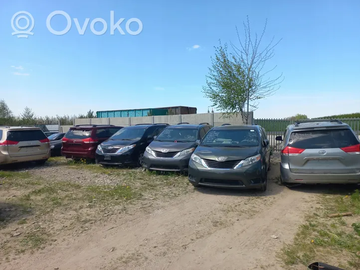 Toyota Sienna XL30 III Inne części karoserii 