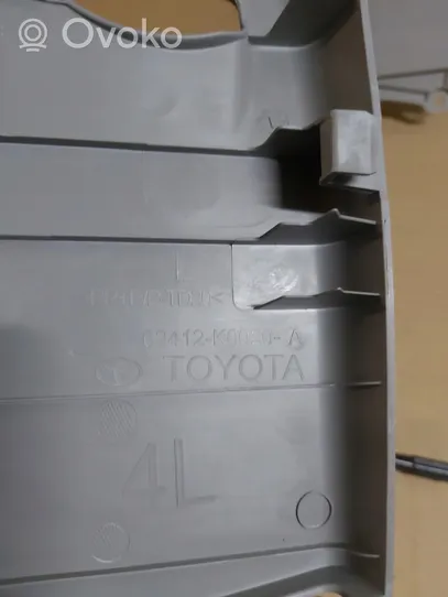 Toyota Yaris XP210 Muu kynnyksen/pilarin verhoiluelementti 62211-K0030