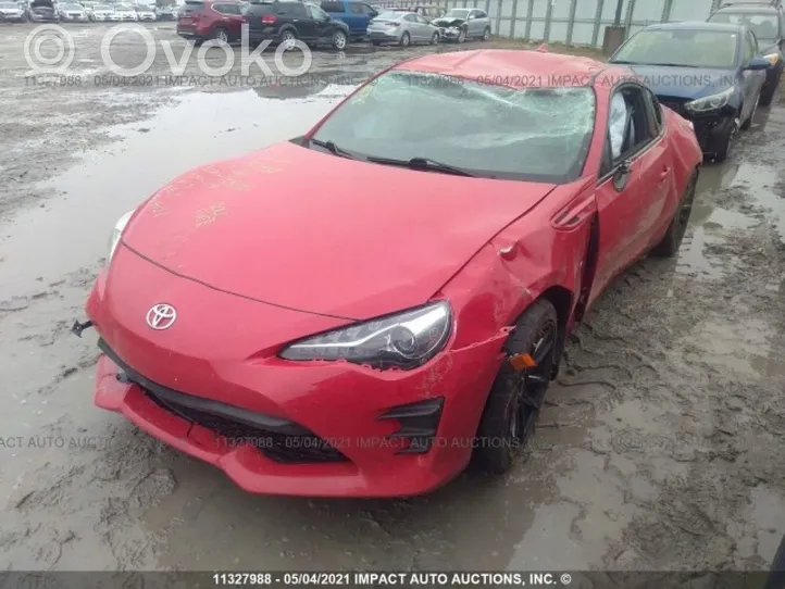 Toyota GT 86 Skydelis nuo saulės 