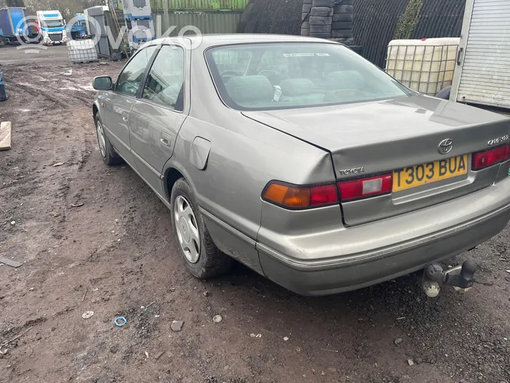 Toyota Camry Set sedili 