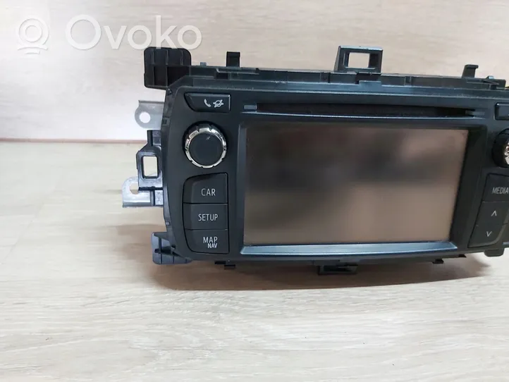 Toyota Yaris Panel / Radioodtwarzacz CD/DVD/GPS 