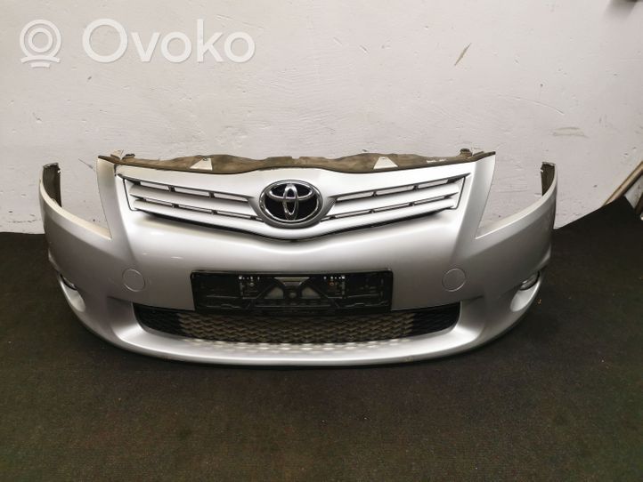 Toyota Auris 150 Etupuskuri 