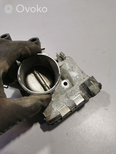 Hyundai i30 Throttle valve 351002B150