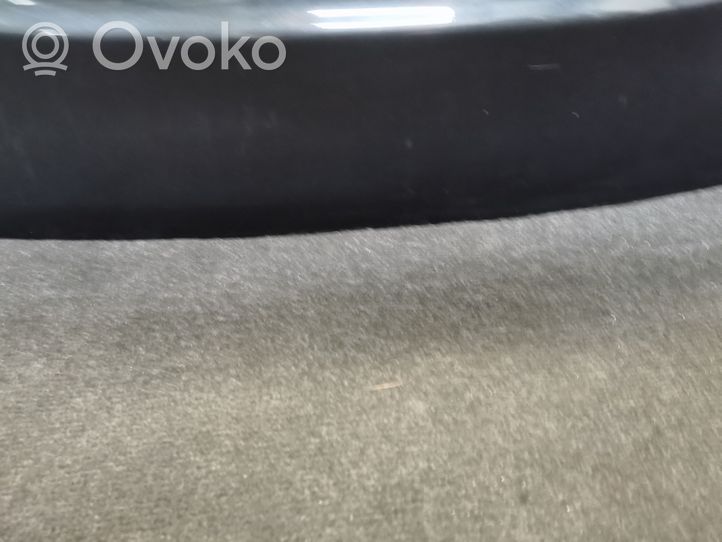 Toyota Verso Takaluukun/tavaratilan kansi 