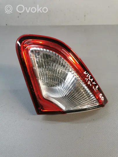 Nissan Qashqai+2 Lampy tylnej klapy bagażnika 89503209