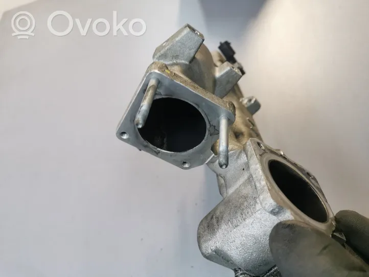 KIA Sportage Exhaust manifold 