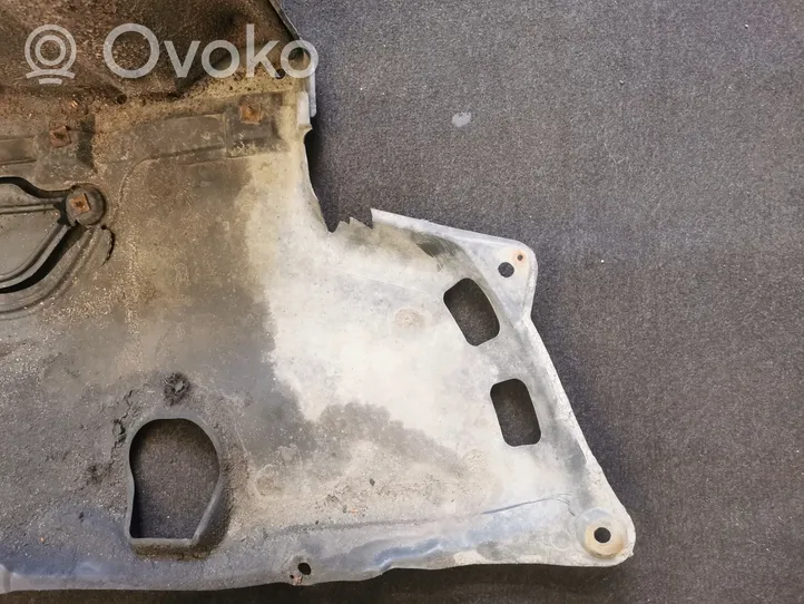 Toyota Corolla Verso E121 Osłona dolna silnika 