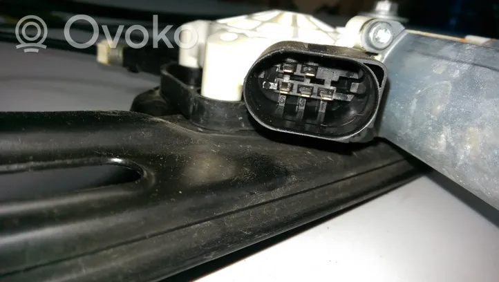 BMW X5 F15 Priekinio el. lango pakėlimo mechanizmo komplektas 7286483