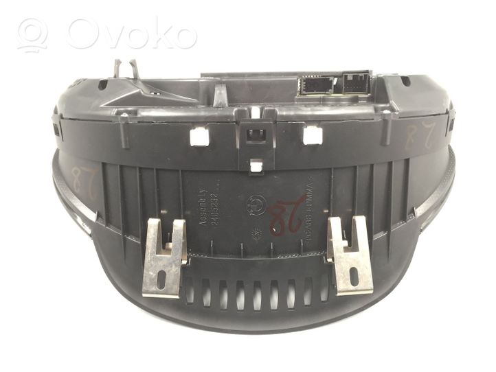 BMW X5 F15 Geschwindigkeitsmesser Cockpit 6820603