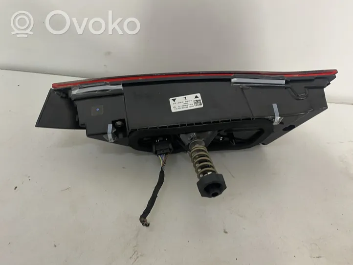 BMW 1 F40 Takaluukun takavalot 7450651