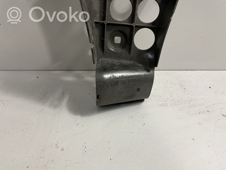 BMW 5 E60 E61 Bampera stūra daļas stiprinājums 7033715