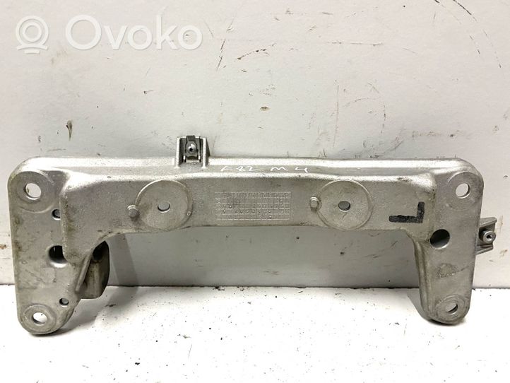 BMW 4 F32 F33 Pavarų dėžės tvirtinimo kronšteinas 6796611