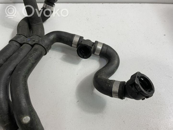 BMW X4 F26 Tuyau de liquide de refroidissement moteur 8573156