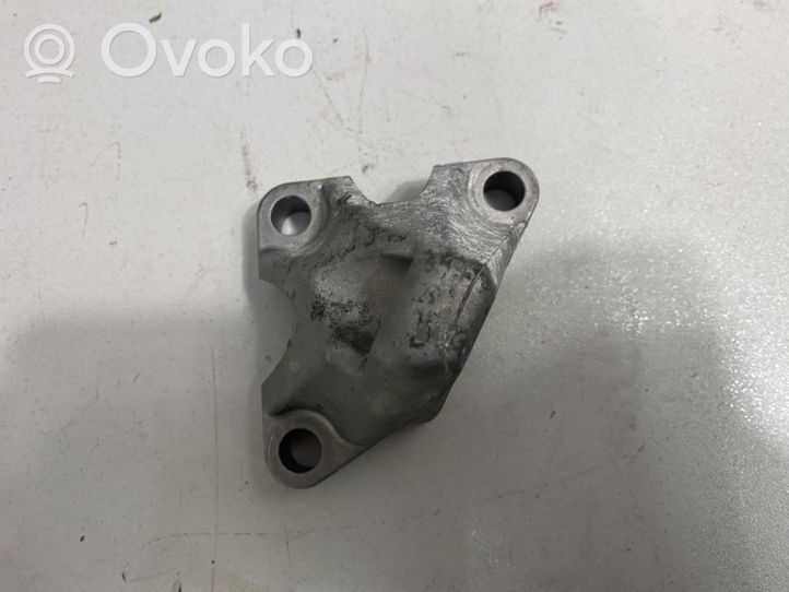 BMW 7 G11 G12 Support pompe injection à carburant 8578006