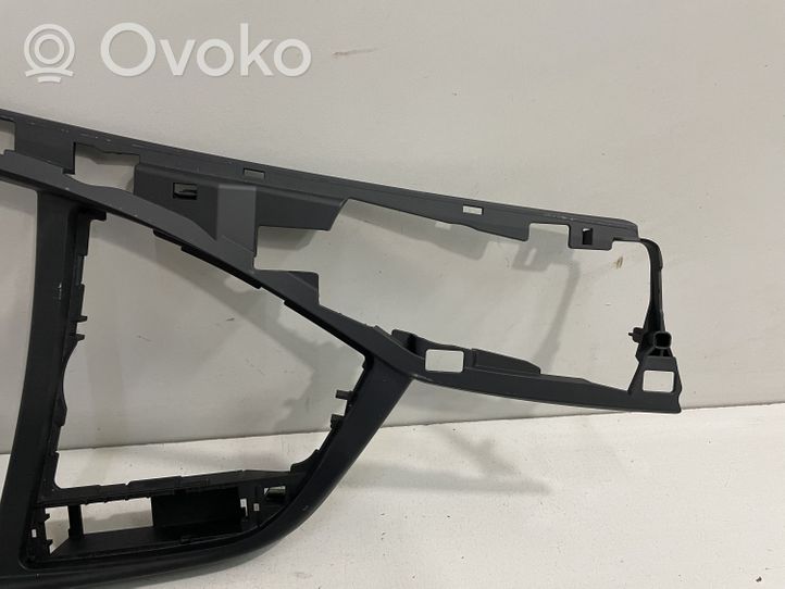 BMW 2 F22 F23 Kita centrinė konsolės (tunelio) detalė 1234567