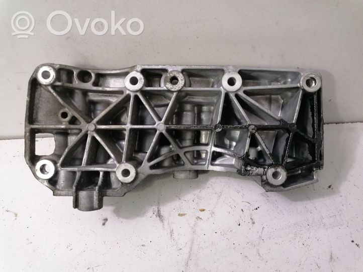 BMW X3 F25 Generator/alternator bracket 8506863