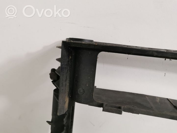 BMW 5 E60 E61 Staffa del pannello di supporto del radiatore 7787443