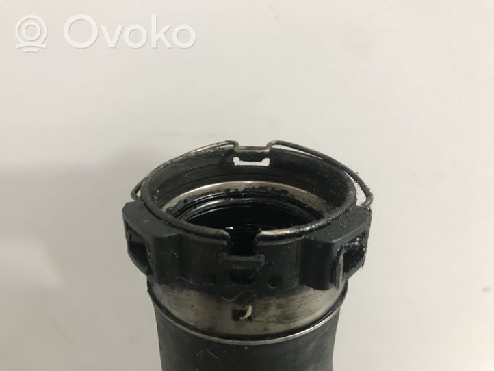 BMW 5 F10 F11 Välijäähdyttimen letku 7810614