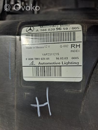Mercedes-Benz GLS X166 Lampy przednie / Komplet A1668209695
