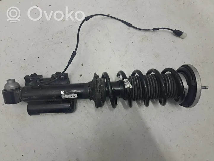 BMW 8 G15 Rear shock absorber/damper 6878104