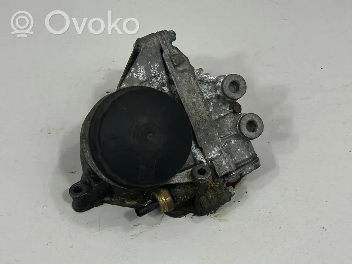 BMW 3 F30 F35 F31 Mocowanie / uchwyt filtra oleju 7576521