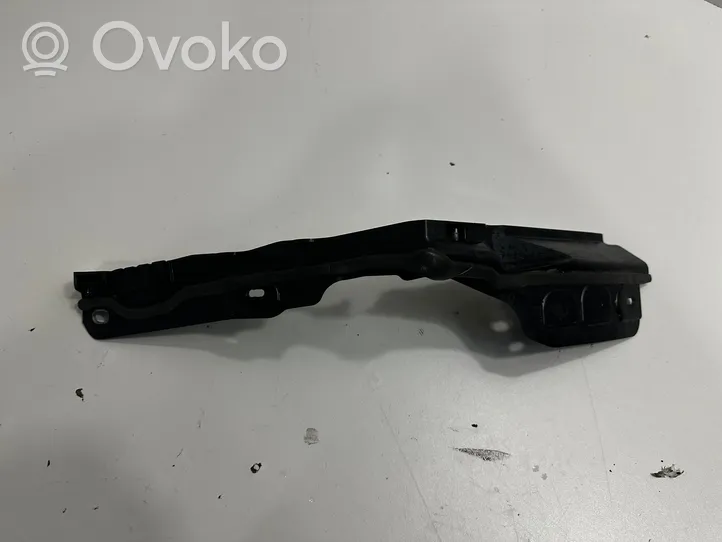 BMW 3 F30 F35 F31 Kita variklio skyriaus detalė 7331241