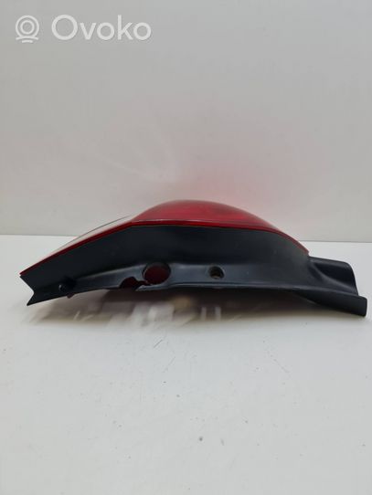 Renault Clio III Lampa tylna 8200886925